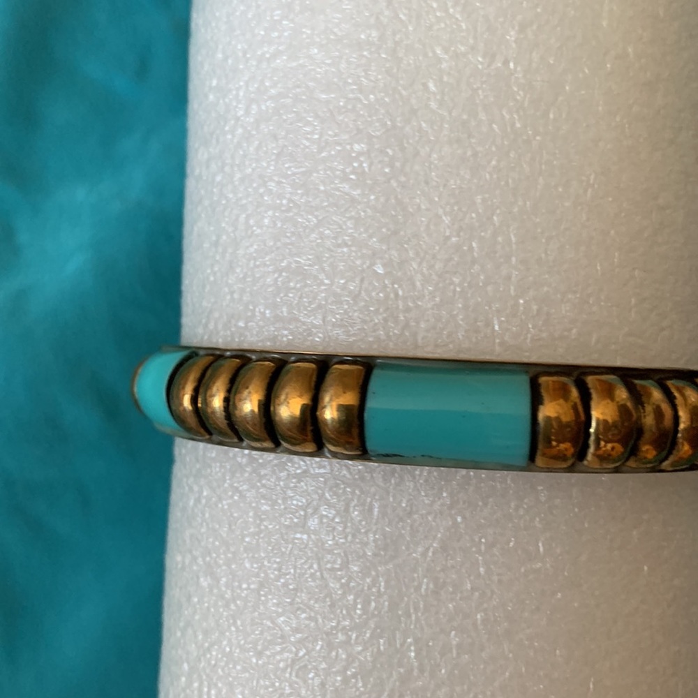SOLD ❗️FREE 💙Bangle bracelet Vintage MUST BUNDLE - Picture 9 of 11